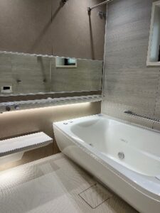 浦安市◆日々のお掃除を楽にする高級感溢れるお風呂へリフォームしました